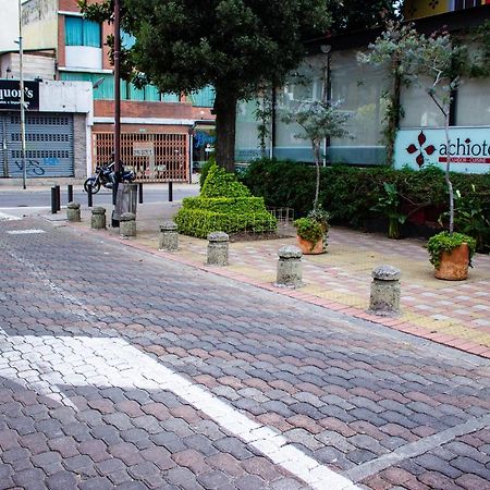 Hostal Loro Verde Quito Bagian luar foto