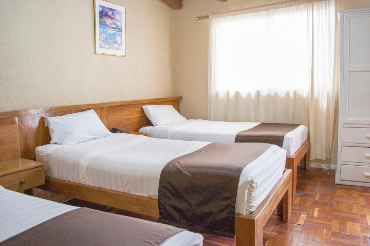 Hostal Loro Verde Quito Bagian luar foto