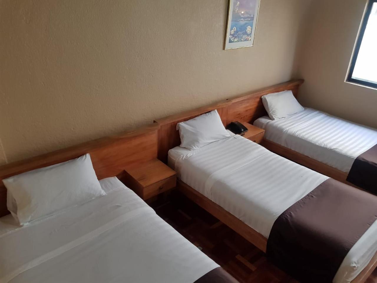 Hostal Loro Verde Quito Bagian luar foto