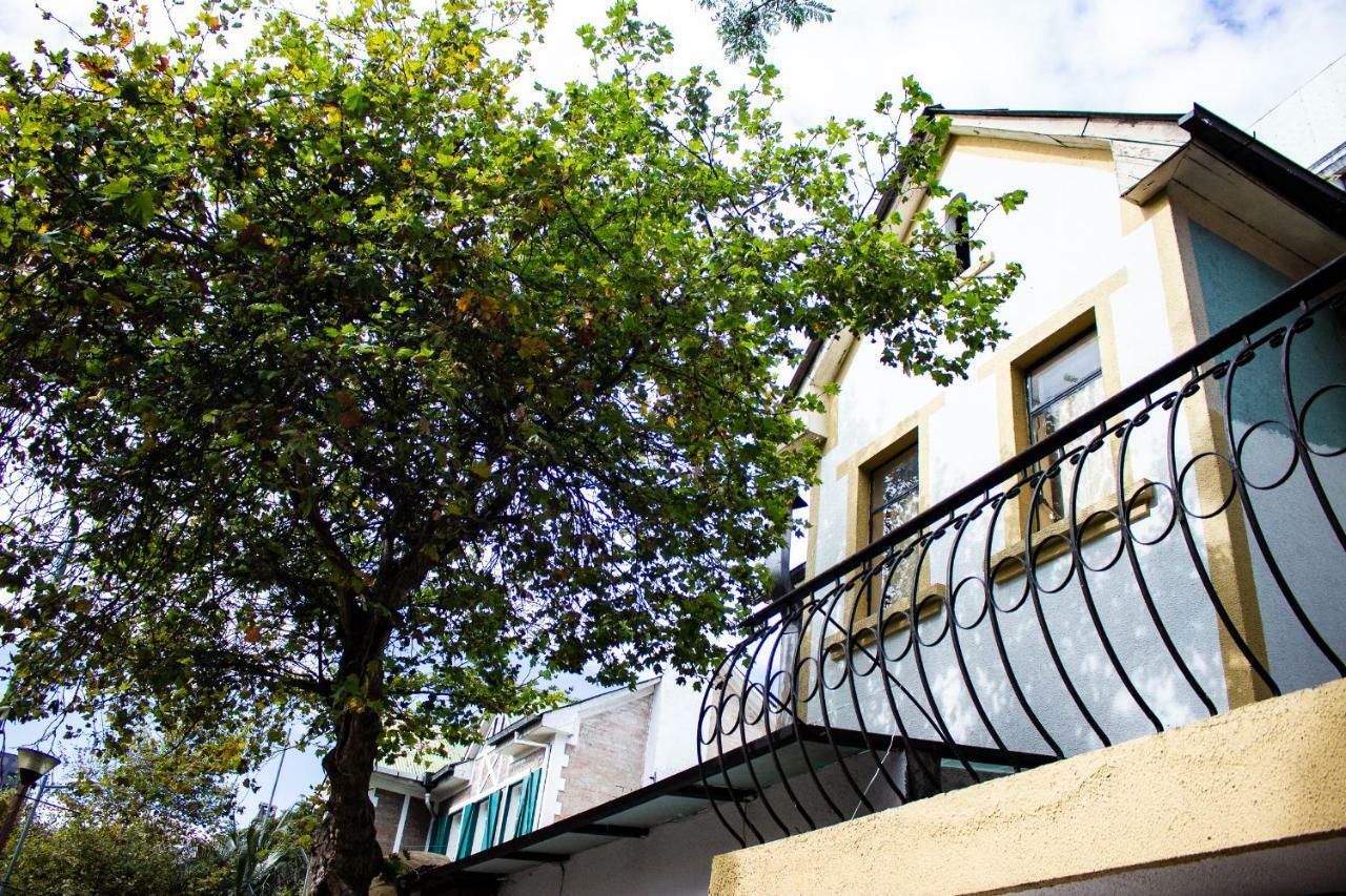 Hostal Loro Verde Quito Bagian luar foto