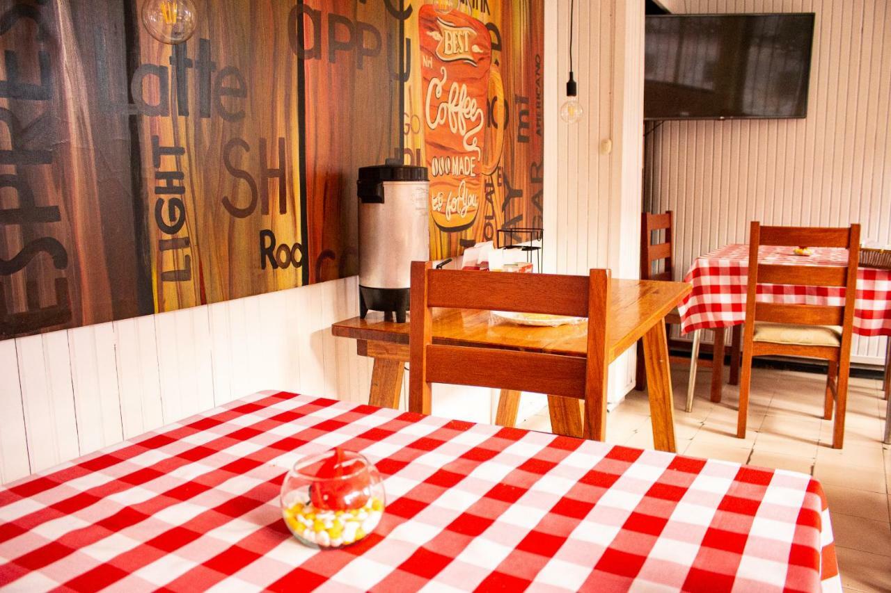 Hostal Loro Verde Quito Bagian luar foto