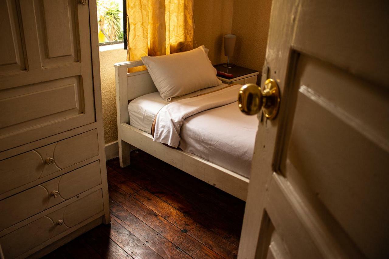 Hostal Loro Verde Quito Bagian luar foto